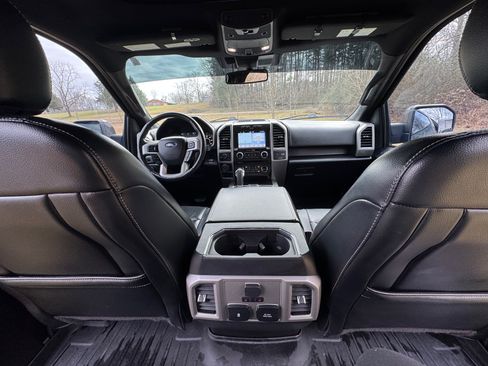Used 2018 Ford F150 Lariat w/ Equipment Group 502A Luxury image 10