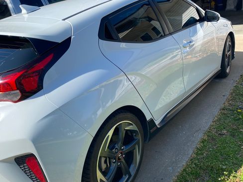 Used 2019 Hyundai Veloster Turbo image 5