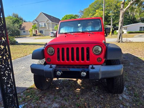 Used 2012 Jeep Wrangler Unlimited Sport image 4