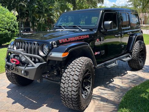 Used 2021 Jeep Wrangler Unlimited Rubicon AWD/4WD image 6