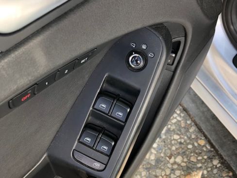 Used 2012 Audi A4 2.0T Premium Plus image 25