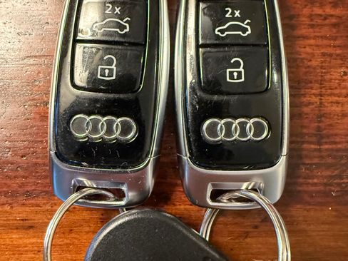 Used 2022 Audi Q7 3.0T Prestige image 28