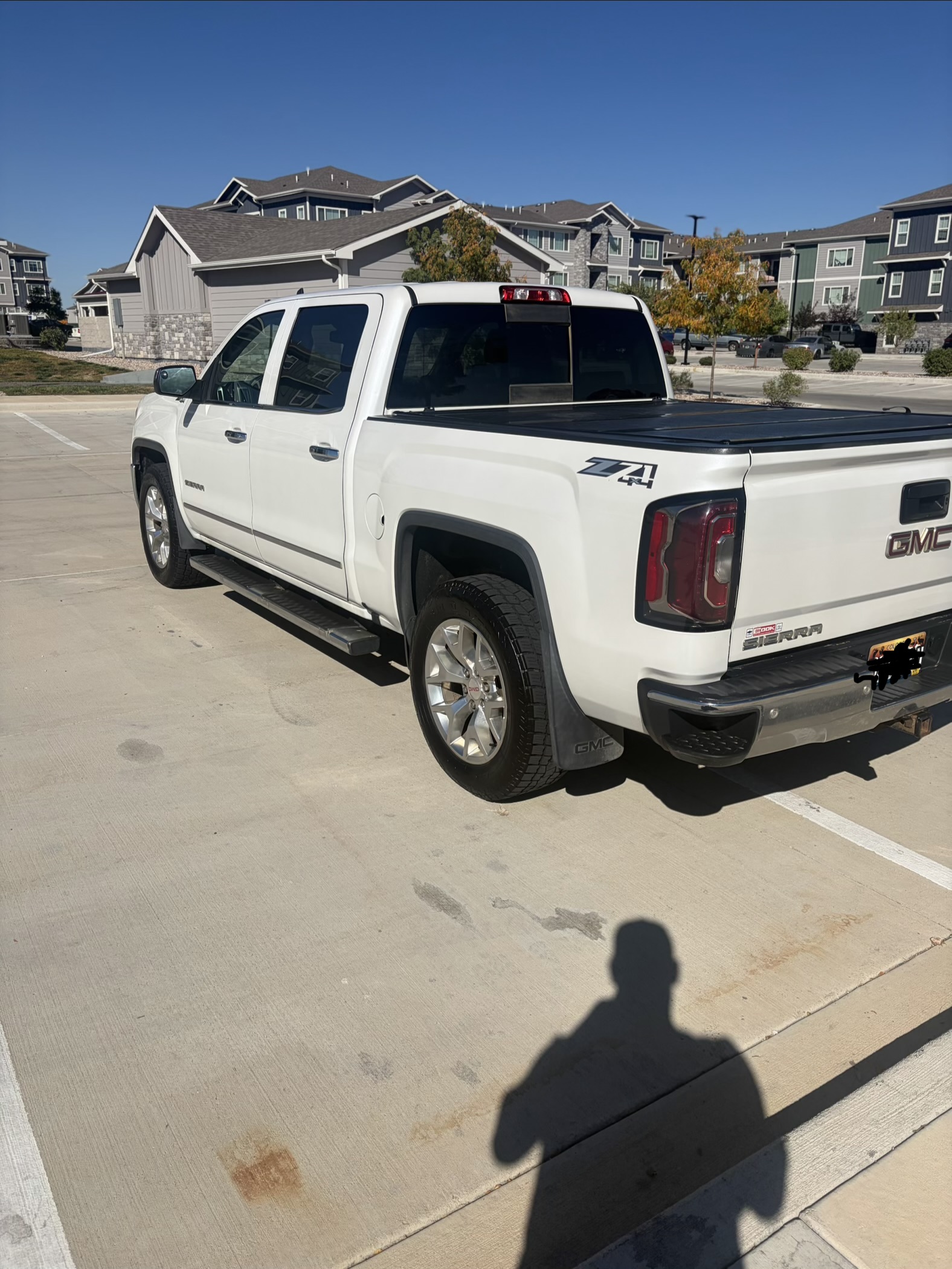 Used 2017 GMC Sierra 1500 SLT AWD/4WD image 2