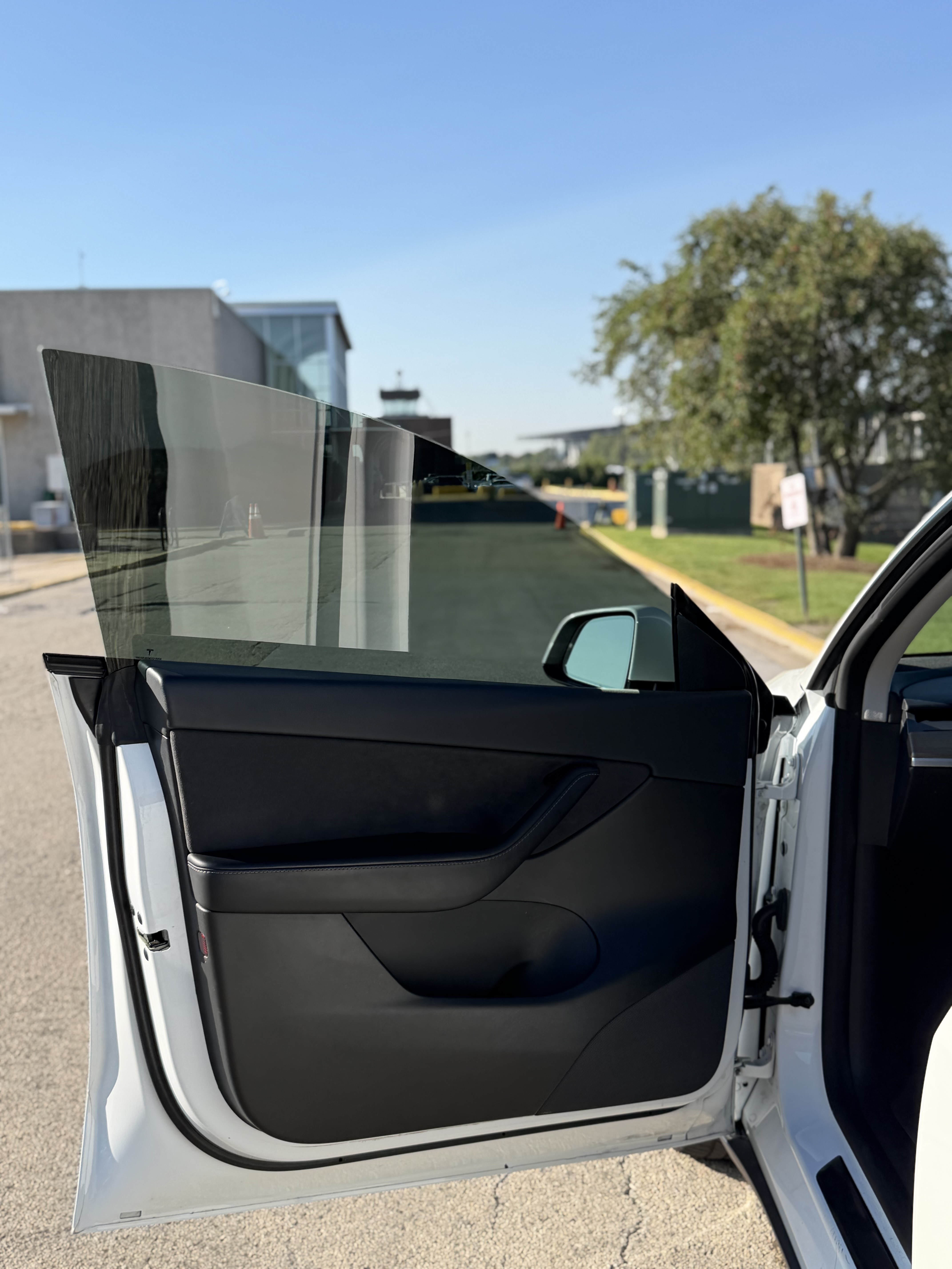 Used 2021 Tesla Model Y Long Range AWD/4WD image 14