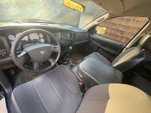 Used 2004 Dodge Ram 2500 Truck ST w/ Trailer Tow Group image 12