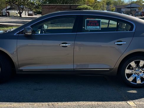 Used 2011 Buick LaCrosse CXL AWD/4WD image 2