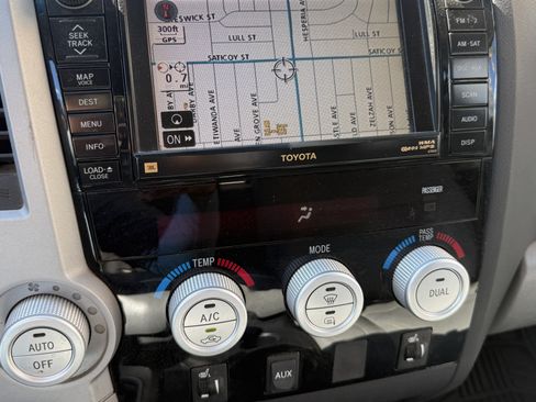 Used 2007 Toyota Tundra Limited image 10