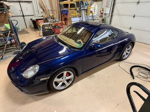 Used 2006 Porsche Cayman S RWD image 6