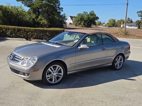 Used 2007 Mercedes-Benz CLK 350 Cabriolet image 2