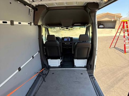 Used 2022 Mercedes-Benz Sprinter 2500 image 5