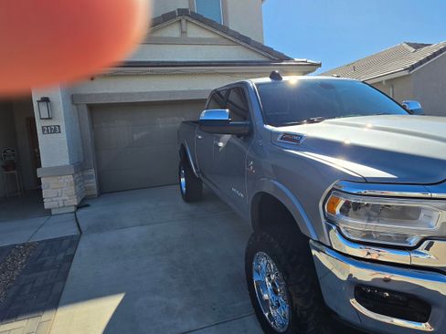 Used 2020 RAM 2500 Laramie image 11