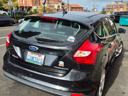 Used 2012 Ford Focus Titanium image 5