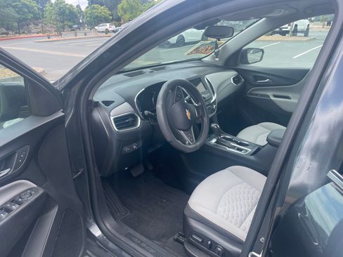Used 2019 Chevrolet Equinox LT AWD/4WD image 10