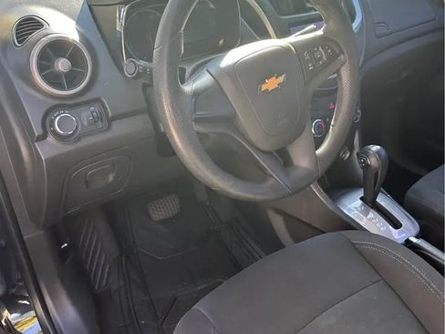 Used 2016 Chevrolet Trax LS image 6