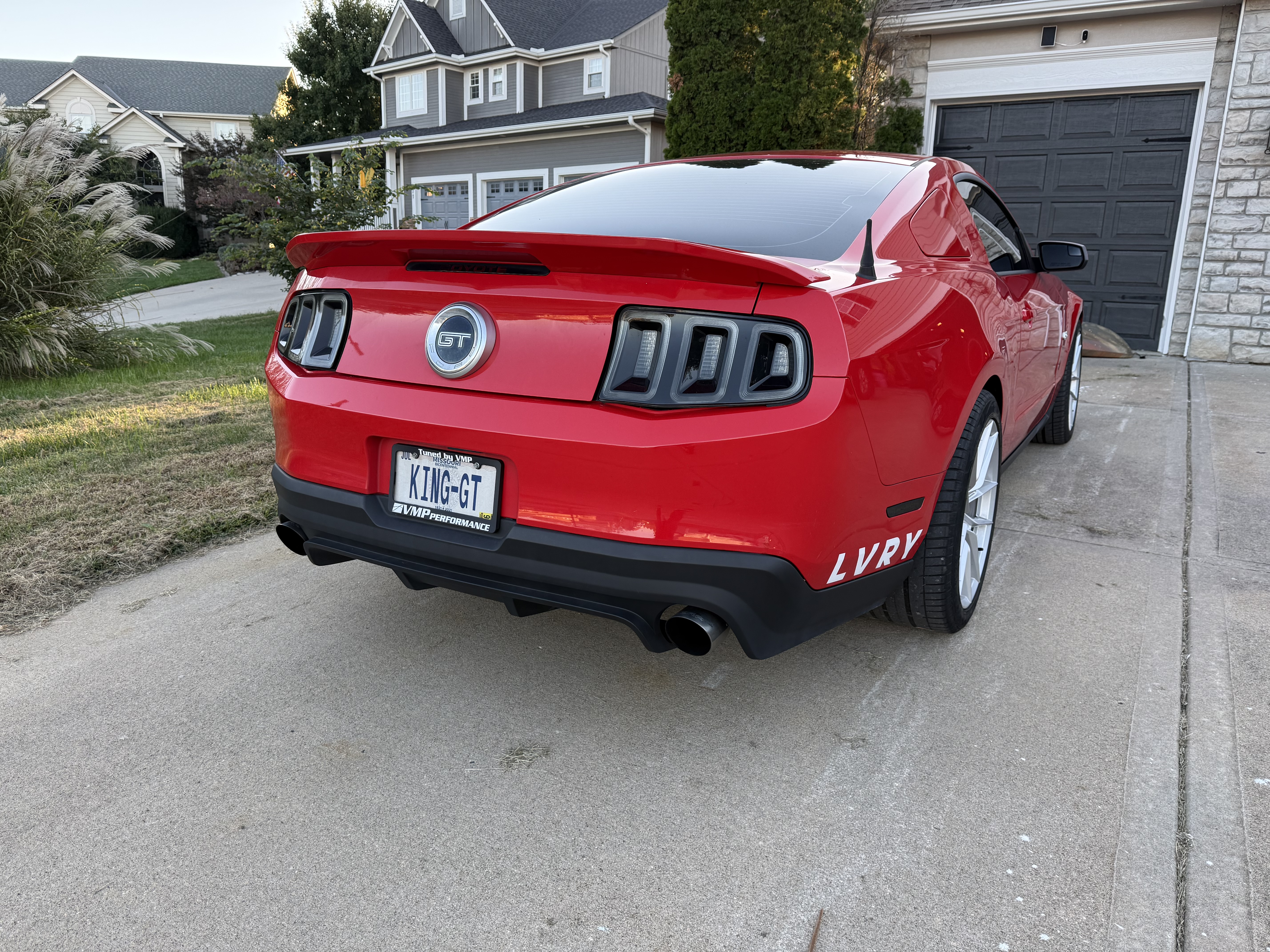 Used 2012 Ford Mustang GT Premium RWD image 4