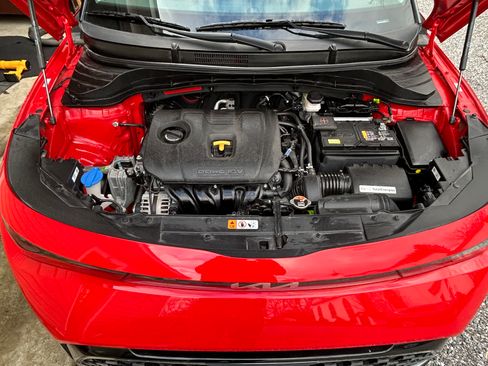 Used 2025 Kia Soul EX image 9