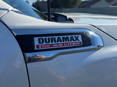 Used 2020 GMC Sierra 2500 Denali w/ Denali Ultimate Package image 9