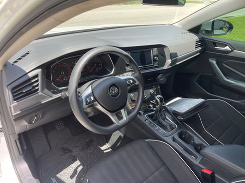 Used 2021 Volkswagen Jetta S w/ Driver Assistance Package FWD image 9
