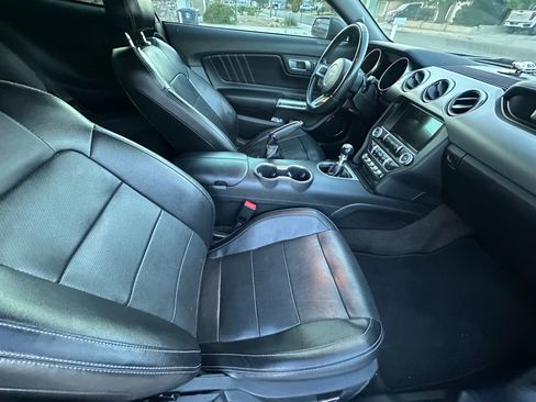 Used 2018 Ford Mustang GT Premium w/ Black Accent Package RWD image 23