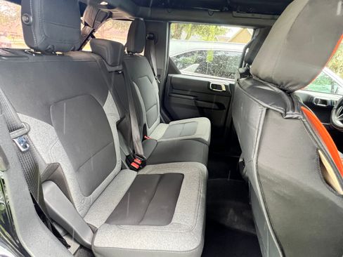 Used 2025 Ford Bronco 4-Door AWD/4WD image 22