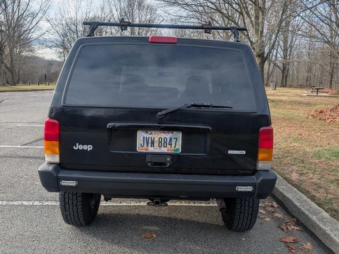 Used 2001 Jeep Cherokee Sport image 6
