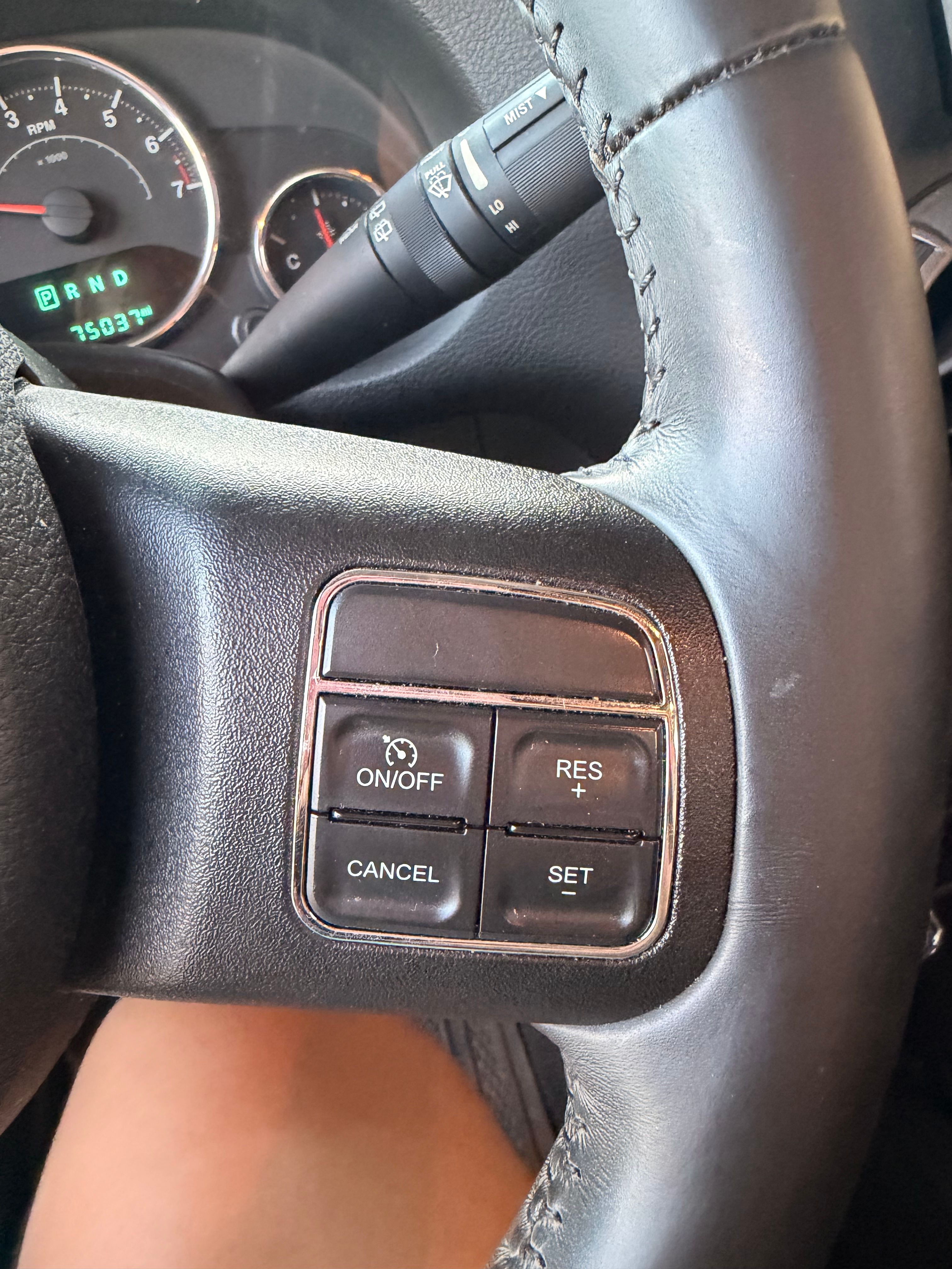 Used 2015 Jeep Wrangler Unlimited Sport w/ Connectivity Group AWD/4WD image 12