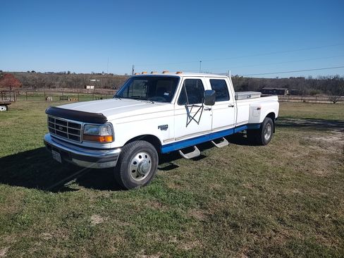 Used 1996 Ford F350 2WD Crew Cab image 2