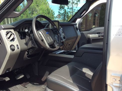 Used 2016 Ford F350 Lariat w/ Lariat Ultimate Package AWD/4WD image 12