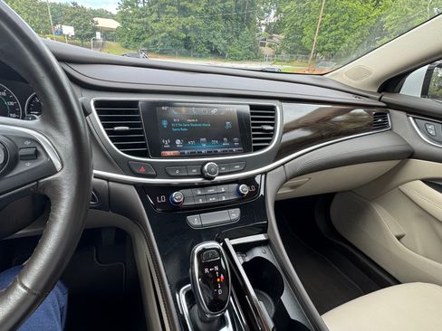 Used 2019 Buick LaCrosse Preferred FWD image 17