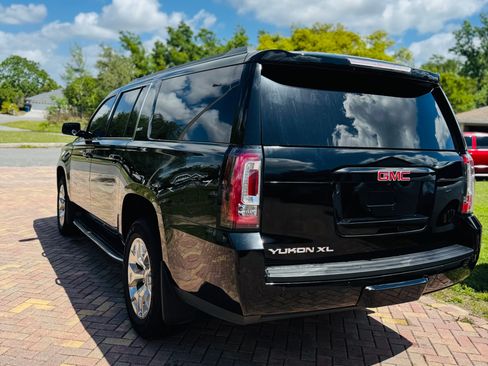 Used 2019 GMC Yukon XL SLT image 5