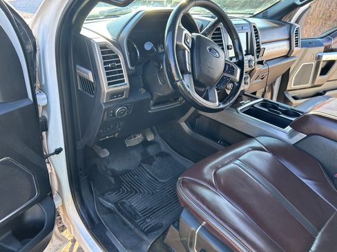 Used 2017 Ford F350 Platinum w/ FX4 Off-Road Package image 12