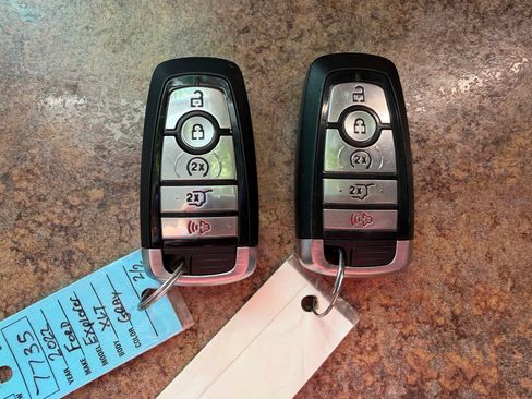 Used 2022 Ford Explorer XLT w/ Equipment Group 202A image 32