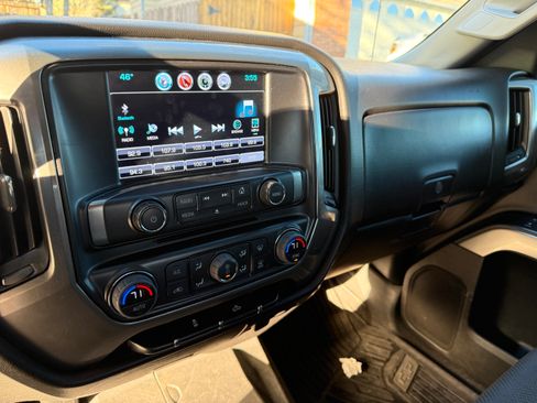 Used 2019 Chevrolet Silverado 1500 LT w/ All Star Edition image 13