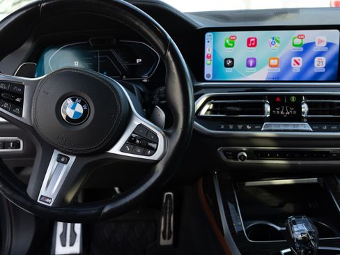 Used 2022 BMW X7 M50i w/ Dynamic Handling Package image 12