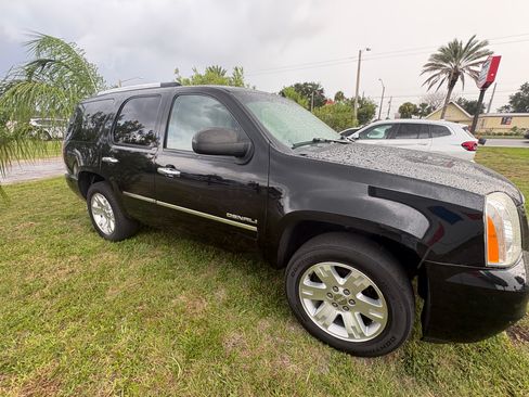 Used 2012 GMC Yukon Denali AWD/4WD image 4