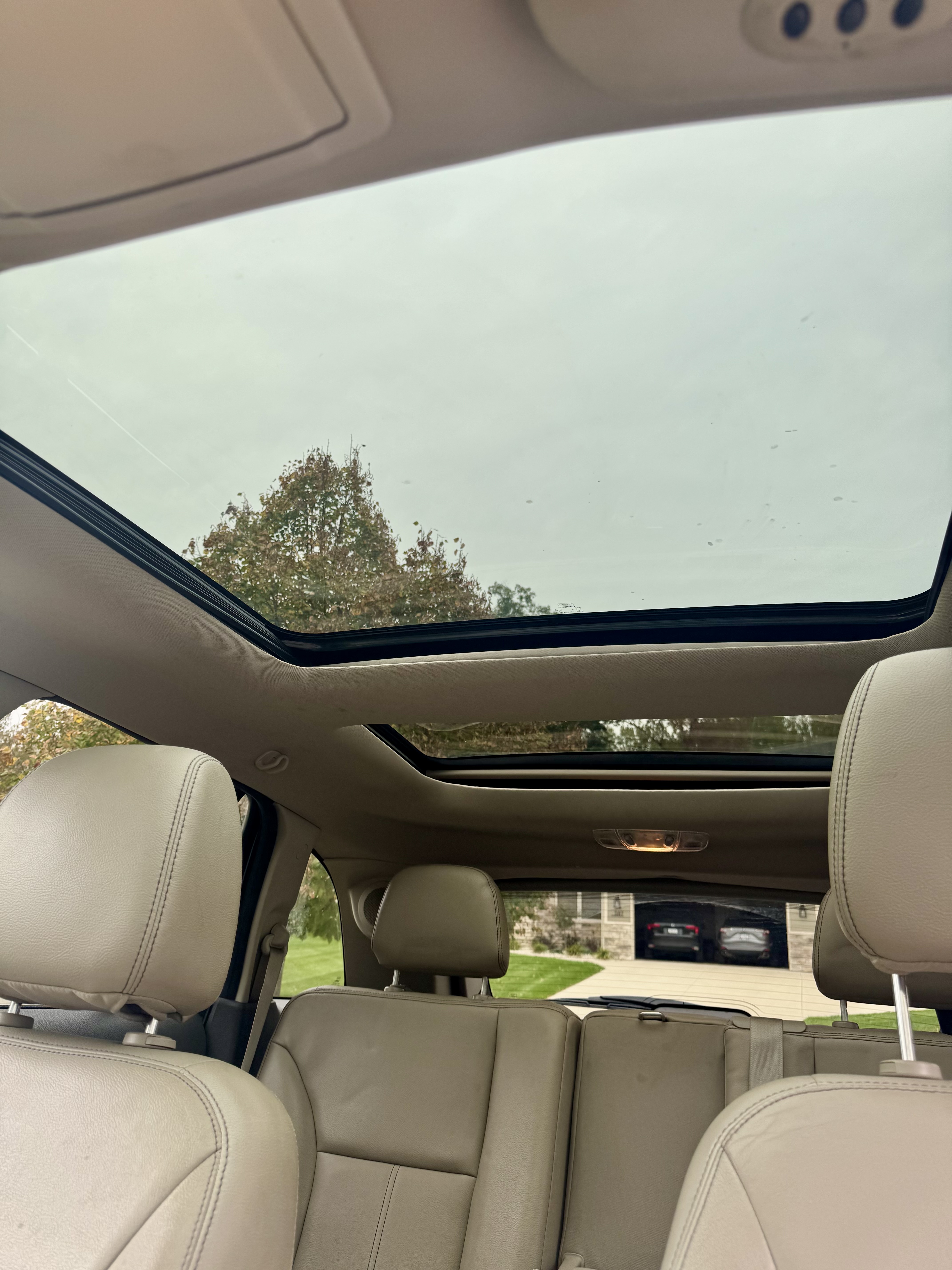 Used 2013 Ford Edge Limited FWD image 12