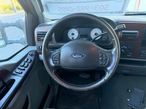 Used 2007 Ford F250 4x4 Crew Cab Super Duty image 8
