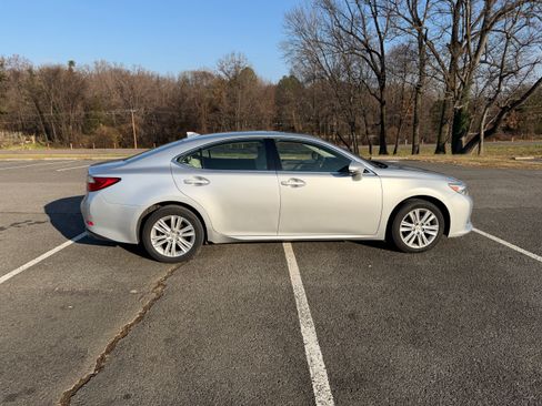 Used 2015 Lexus ES 350 image 2
