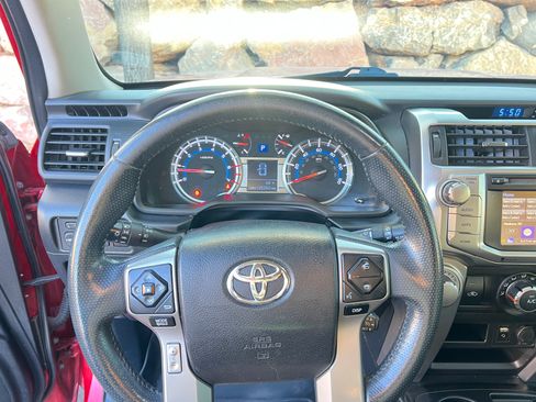Used 2019 Toyota 4Runner SR5 image 5