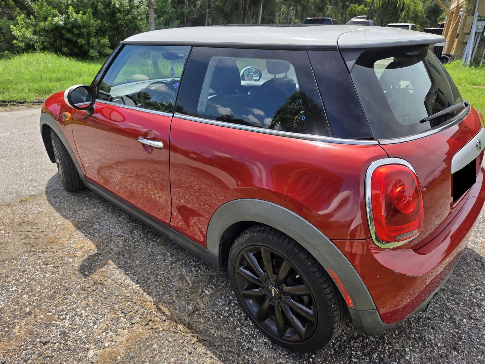 Used 2015 MINI Cooper 2-Door Hardtop FWD image 4