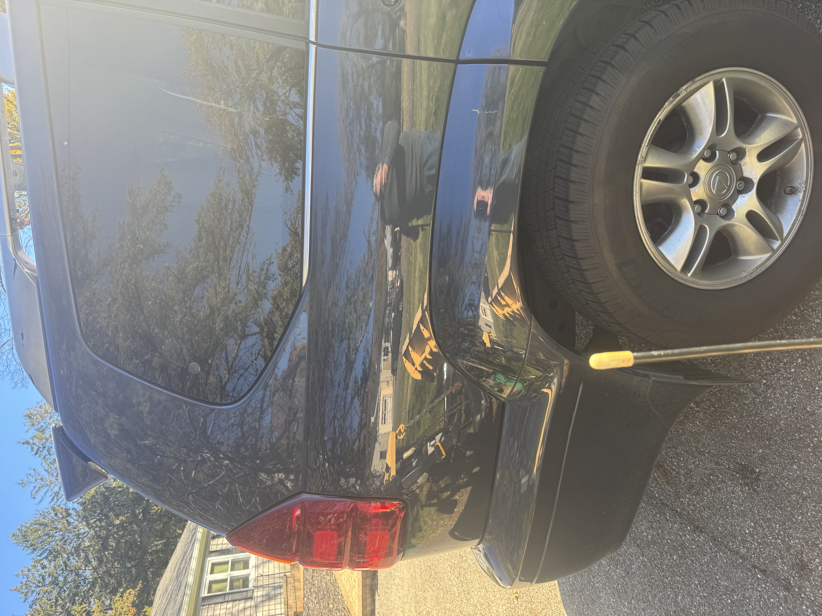 Used 2005 Lexus GX 470 AWD/4WD image 2