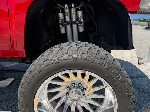 Used 2010 Chevrolet Silverado 2500 LTZ w/ Convenience Package AWD/4WD image 10