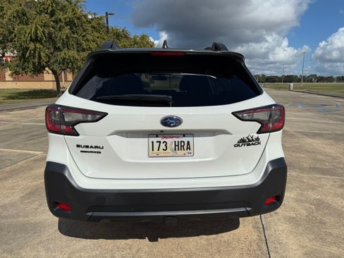 Used 2023 Subaru Outback Onyx Edition image 12