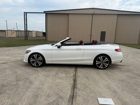 Used 2017 Mercedes-Benz C 300 4MATIC Cabriolet image 9