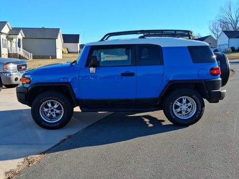 Used 2007 Toyota FJ Cruiser 4WD image 6