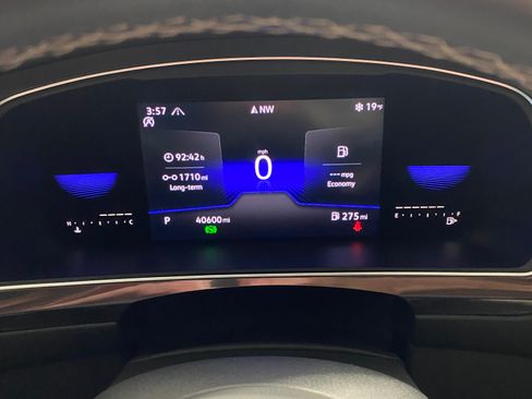 Used 2022 Volkswagen Tiguan SE image 15