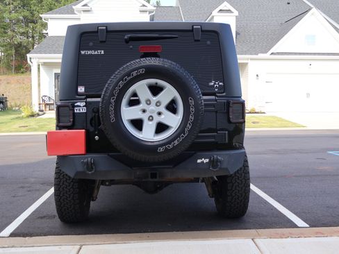 Used 2017 Jeep Wrangler Unlimited Sport w/ Quick Order Package 24S AWD/4WD image 18