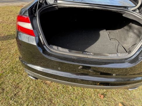 Used 2012 Jaguar XF image 6