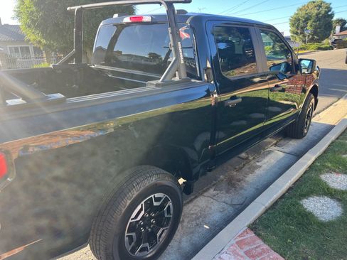 Used 2022 Ford F150 Lightning Pro image 9