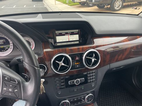 Used 2013 Mercedes-Benz GLK 350 2WD image 6